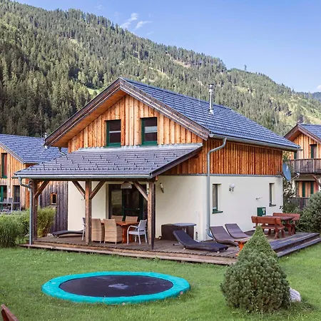 By Alps Chalet *